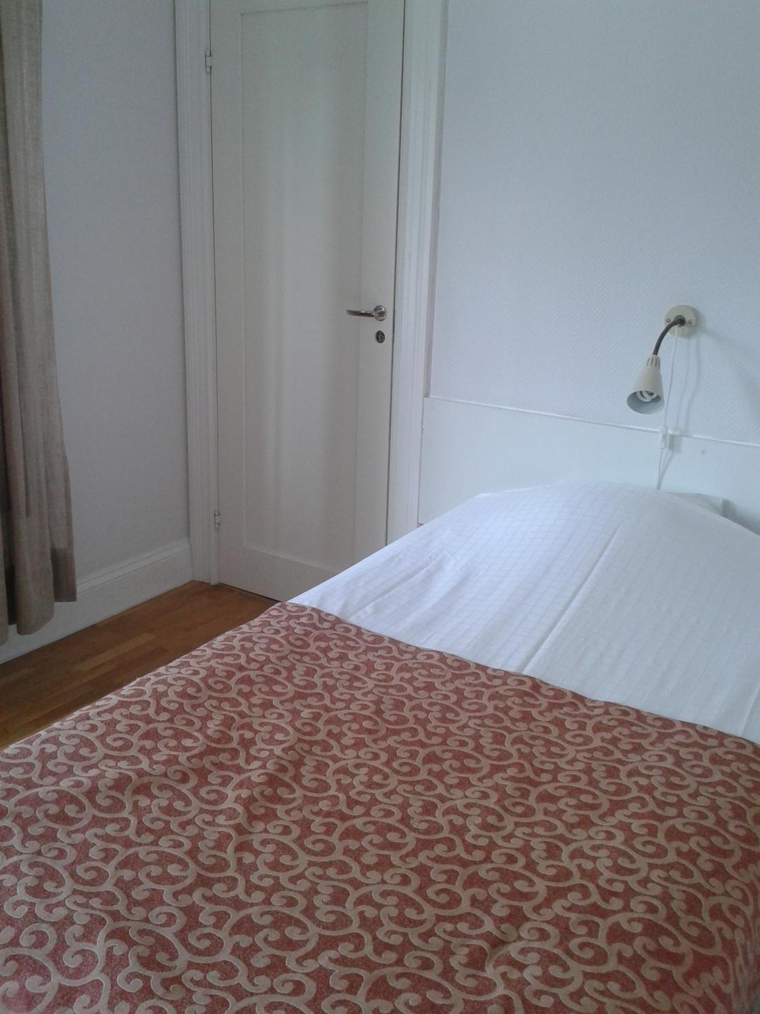 Spis Hotell Amber Luleå Стая снимка